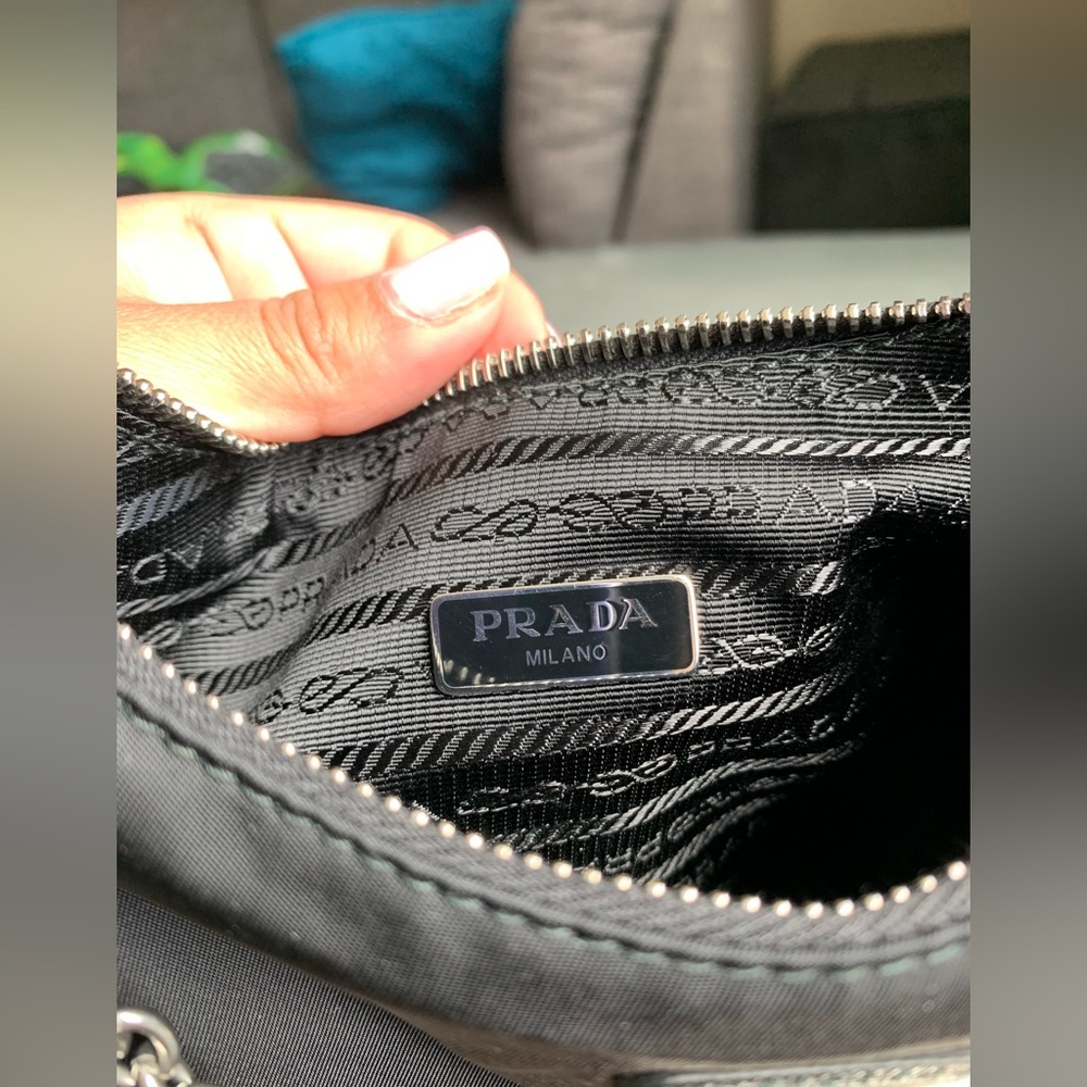 Prada Re-Edition Nylon Bag - Picture 6 of 9